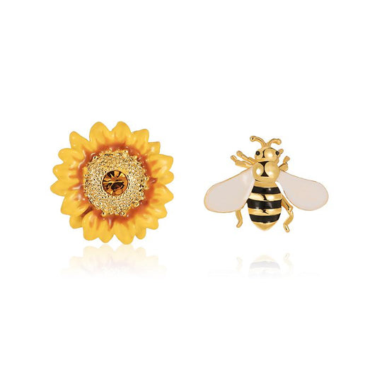 Honey Bloom Sunflower Bee Stud Earrings