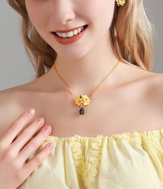 Yellow Gardenia Twilight Bloom Necklace