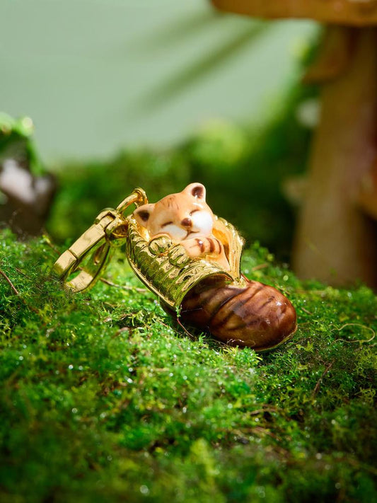 Boots & Whiskers Adventurer Pendant